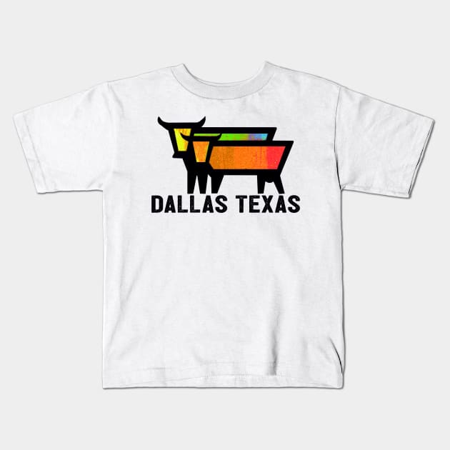 Texas Travel Vintage Cows Bulls Dallas Kids T-Shirt by TravelTime